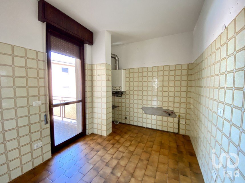 Appartamento 0 locali di 108 m² a Goito (46044)