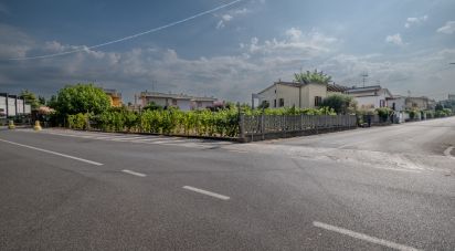 Terreno di 700 m² in Castel Goffredo (46042)