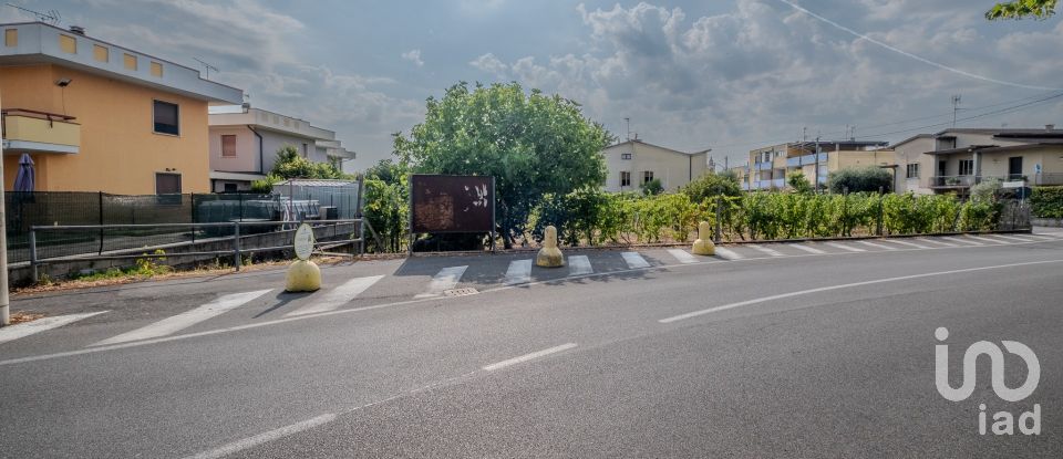 Land of 700 m² in Castel Goffredo (46042)