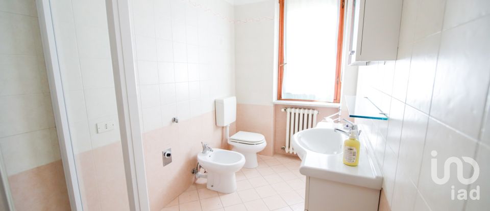 Farm 10 rooms of 300 m² in Volpiano (10088)