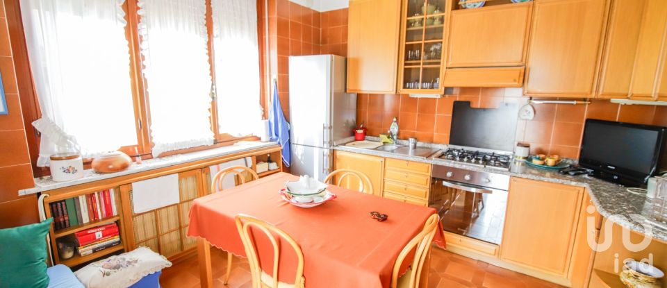 Farm 10 rooms of 300 m² in Volpiano (10088)