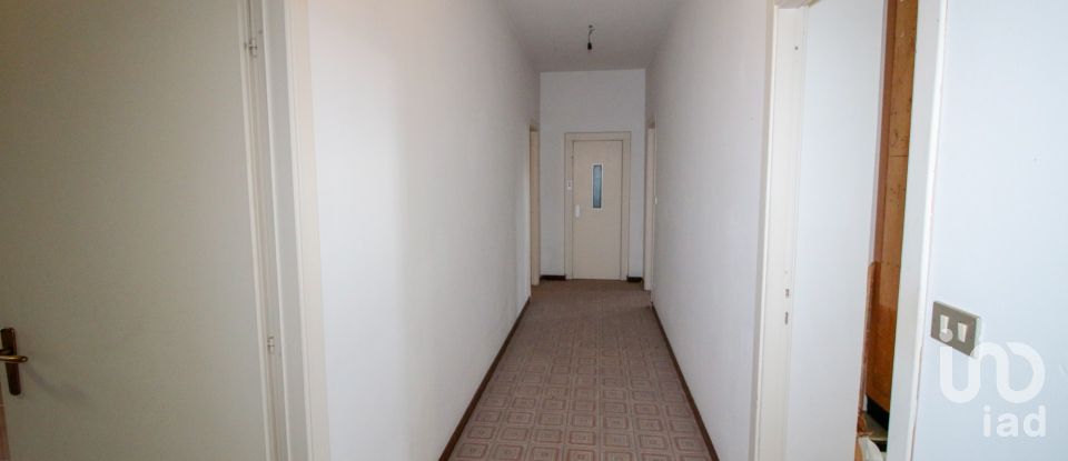 Casale 13 locali di 500 m² in Castiglione Torinese (10090)