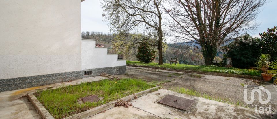 Casale 13 locali di 500 m² in Castiglione Torinese (10090)