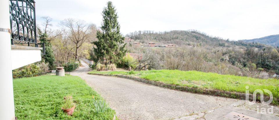 Casale 13 locali di 500 m² in Castiglione Torinese (10090)