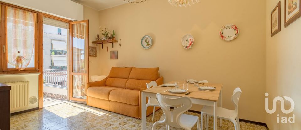 Two-room apartment of 55 m² in Ceriale (17023)