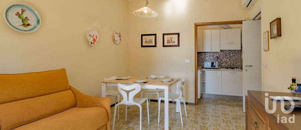 Two-room apartment of 55 m² in Ceriale (17023)