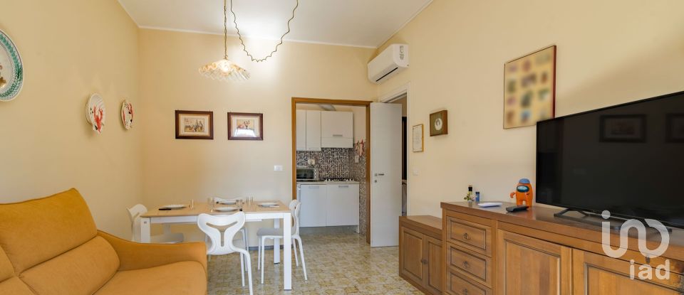 Two-room apartment of 55 m² in Ceriale (17023)