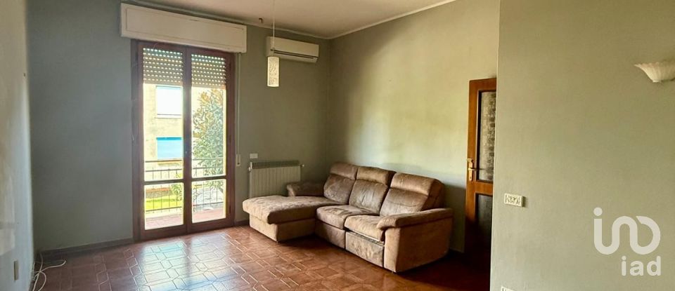 Villa Bifamiliare 7 locali di 150 m² in Arezzo (52100)
