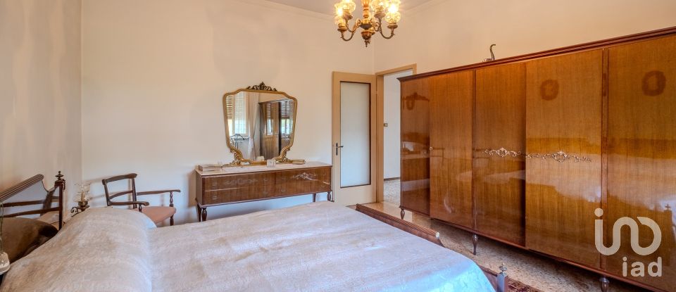 Casa indipendente / Villa 5 locali di 218 m² in Castel Goffredo (46042)