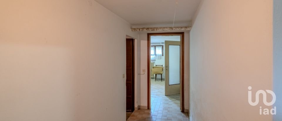 Casa indipendente / Villa 5 locali di 218 m² in Castel Goffredo (46042)