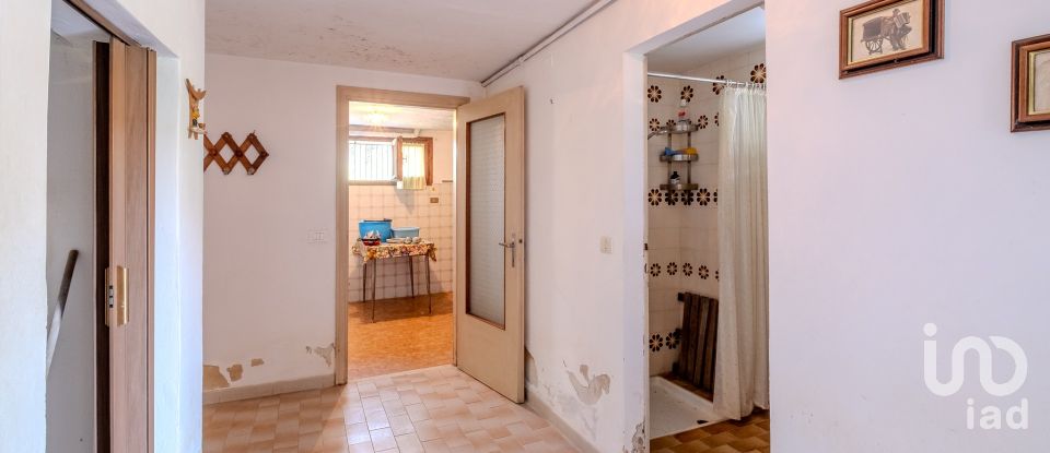 Casa indipendente / Villa 5 locali di 218 m² in Castel Goffredo (46042)