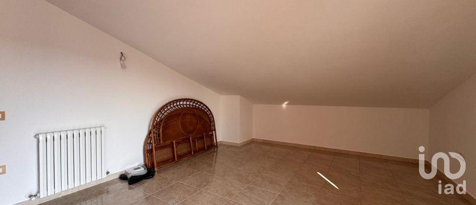 Appartamento 7 locali di 200 m² a Pesaro (61122)