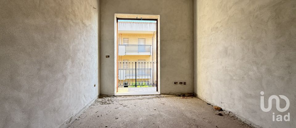 Quadrilocale di 129 m² a Floridia (96014)