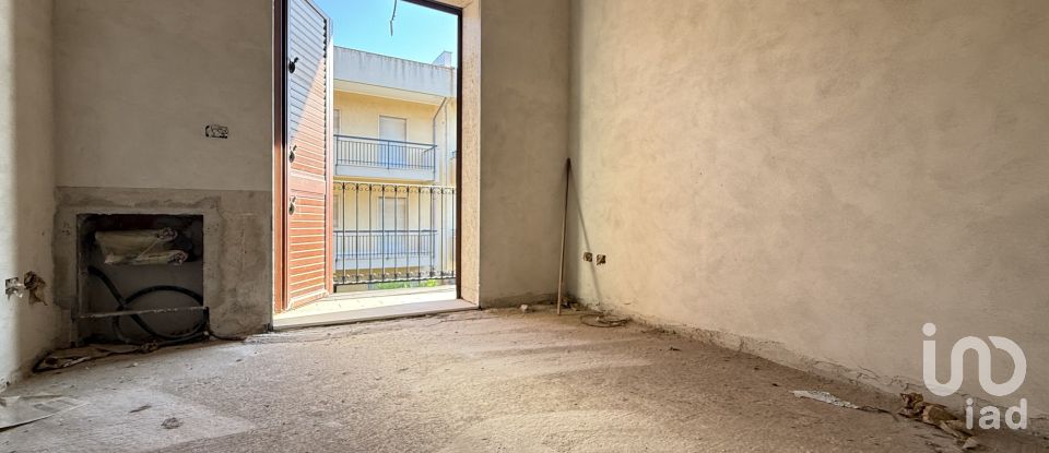 Quadrilocale di 129 m² a Floridia (96014)