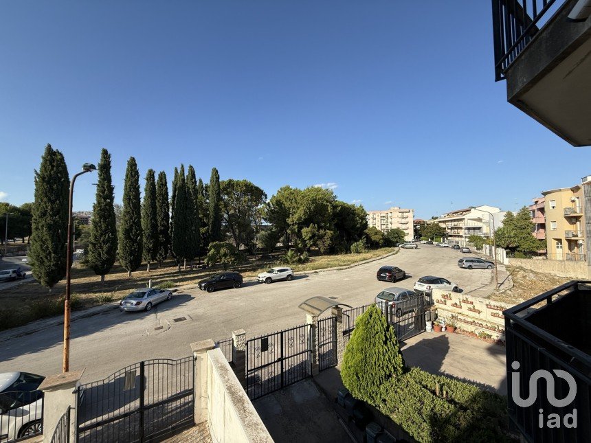 Quadrilocale di 127 m² a Floridia (96014)
