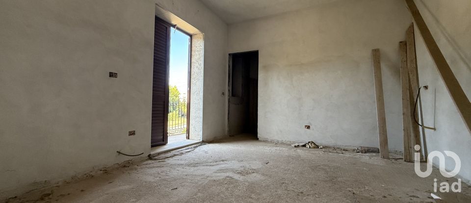 Quadrilocale di 127 m² a Floridia (96014)