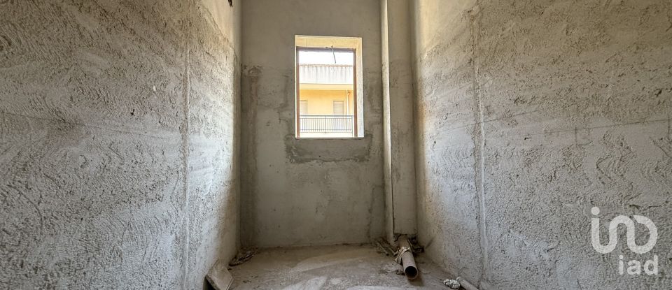 Quadrilocale di 129 m² a Floridia (96014)