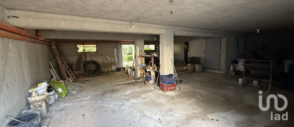Quadrilocale di 129 m² a Floridia (96014)