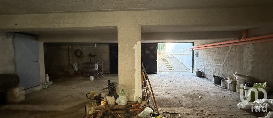 Appartamento 8 locali di 258 m² a Floridia (96014)