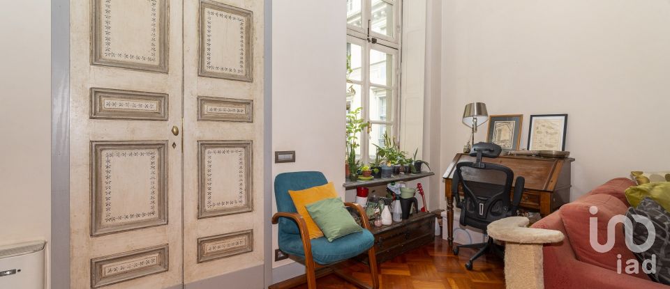 Appartamento 7 locali di 160 m² a Torino (10122)