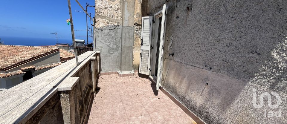 Trilocale di 260 m² a - (87030)