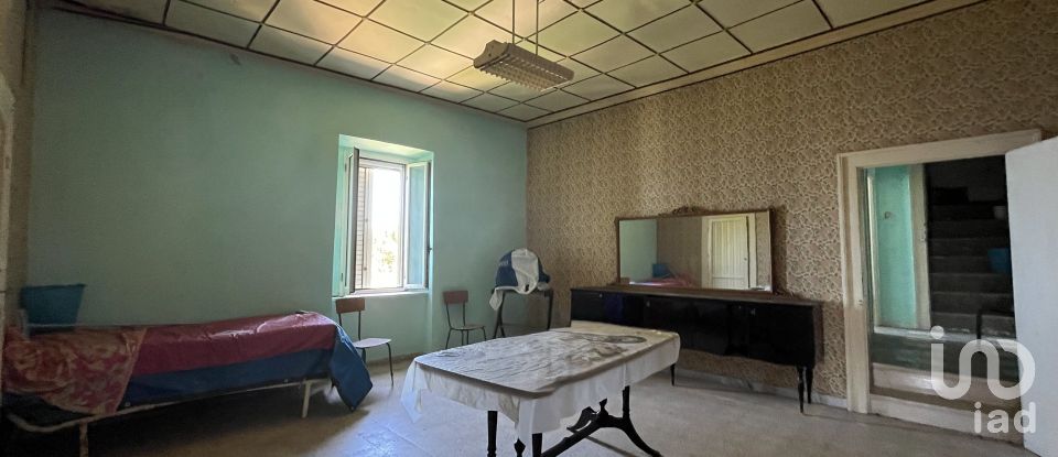 Trilocale di 260 m² a - (87030)