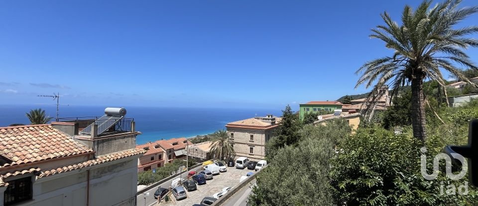 Trilocale di 260 m² a - (87030)