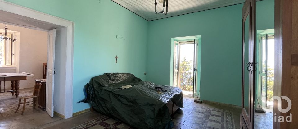 Trilocale di 260 m² a - (87030)