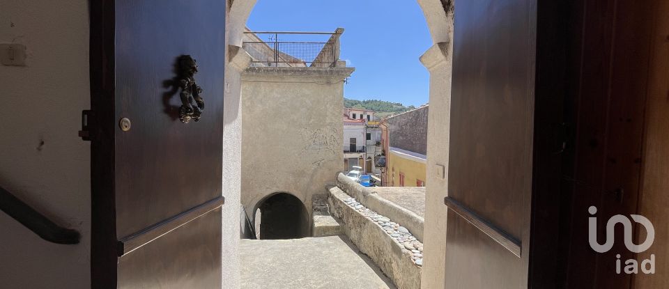 Trilocale di 260 m² a - (87030)