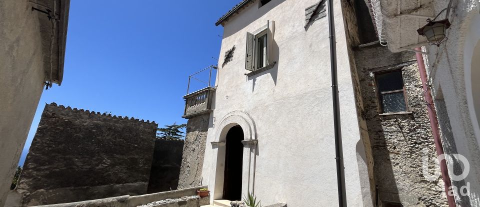 Trilocale di 260 m² a - (87030)