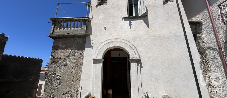 Trilocale di 260 m² a - (87030)