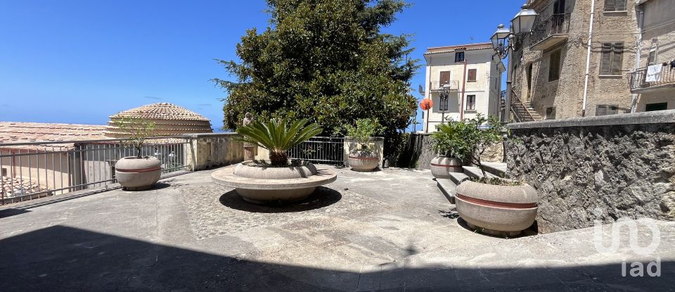 Trilocale di 260 m² a - (87030)