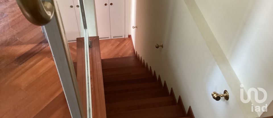 Apartment 6 rooms of 115 m² in Milano (20121)