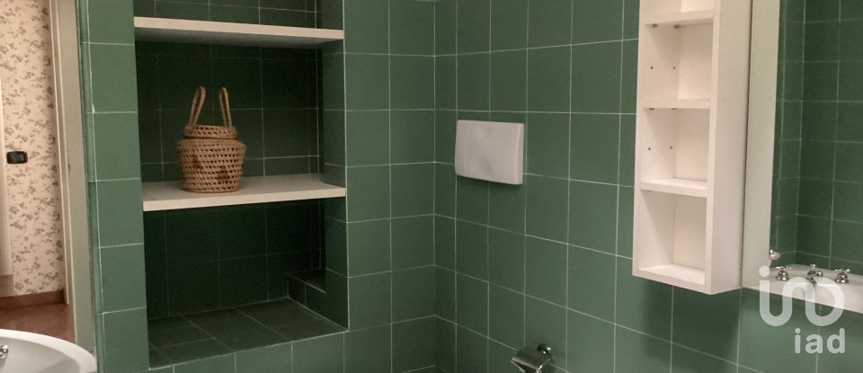 Apartment 6 rooms of 115 m² in Milano (20121)