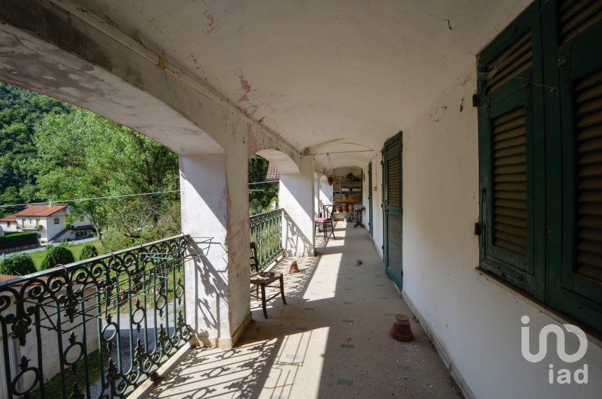 House boat 15 rooms of 500 m² in Murialdo (17013)