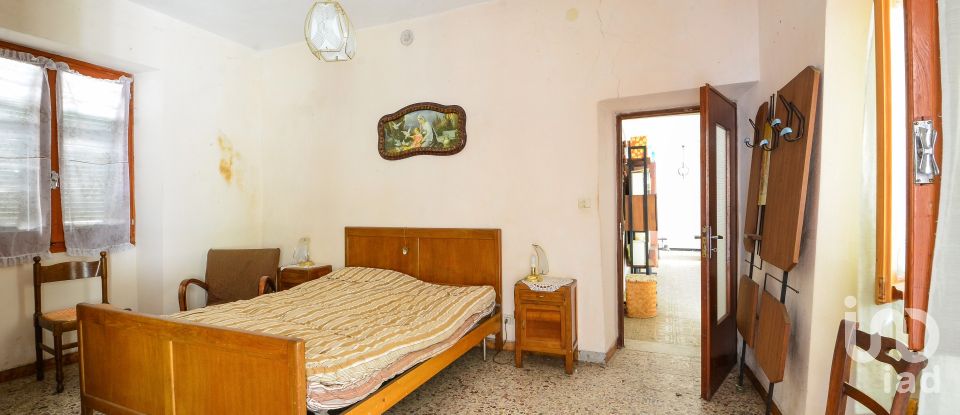 House boat 15 rooms of 500 m² in Murialdo (17013)