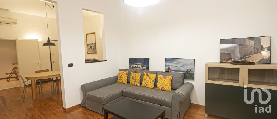 Three-room apartment of 87 m² in Genova (16123)