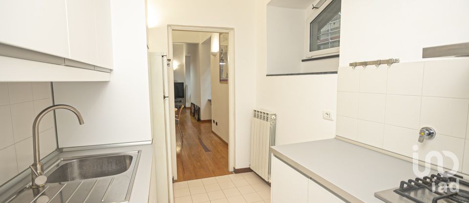 Three-room apartment of 87 m² in Genova (16123)