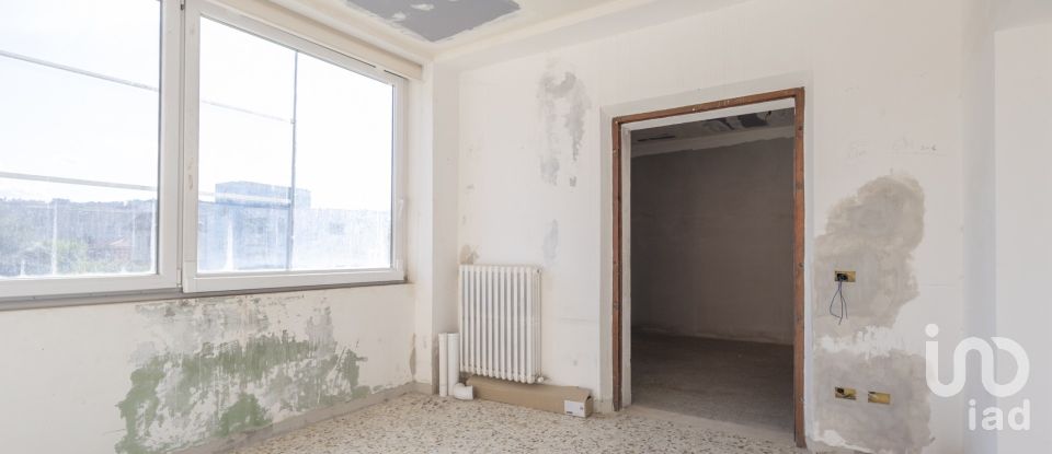 Apartment 6 rooms of 155 m² in Ancona (60121)