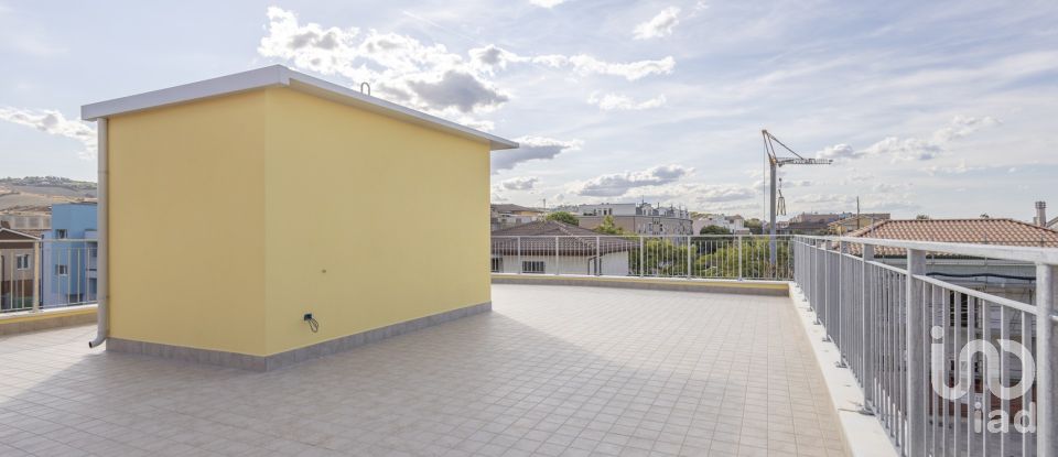 Apartment 6 rooms of 155 m² in Ancona (60121)