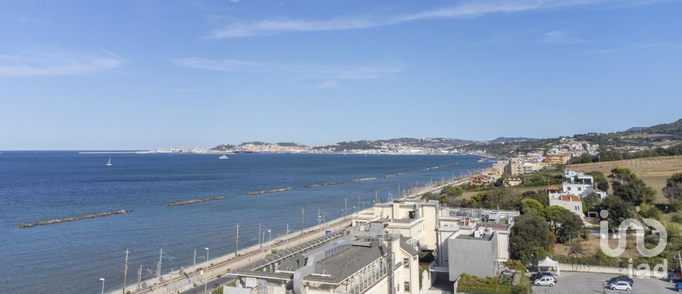 Apartment 6 rooms of 155 m² in Ancona (60121)