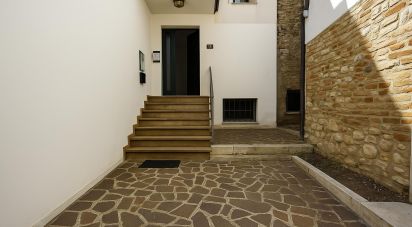 Casa indipendente / Villa 9 locali di 192 m² in Notaresco (64024)