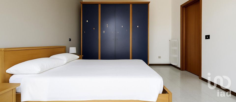 Casa indipendente / Villa 9 locali di 192 m² in Notaresco (64024)