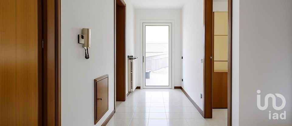 Casa indipendente / Villa 9 locali di 192 m² in Notaresco (64024)