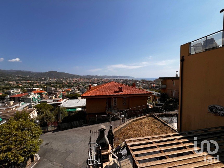 Two-room apartment of 70 m² in Borghetto Santo Spirito (17052)