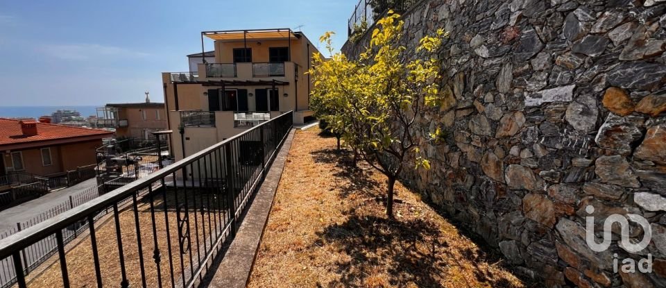 Two-room apartment of 70 m² in Borghetto Santo Spirito (17052)