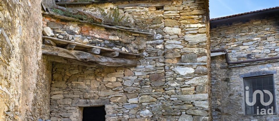 Costruzione di 150 m² in Casanova Lerrone (17033)