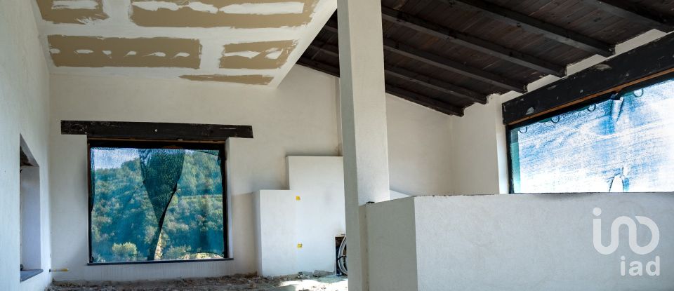 Costruzione di 150 m² in Casanova Lerrone (17033)