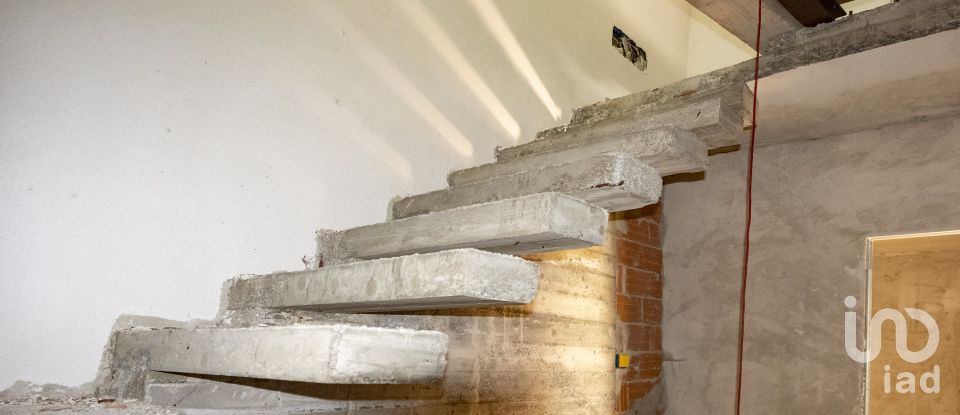 Costruzione di 150 m² in Casanova Lerrone (17033)