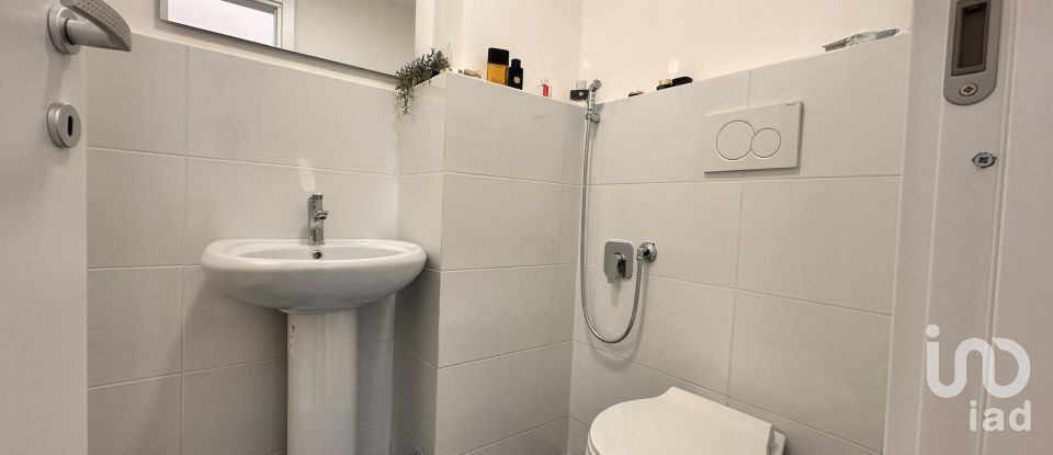 Appartamento 6 locali di 80 m² a Genova (16126)